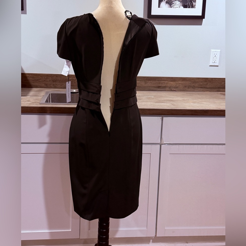 Calvin Klein Black V-Neck Midi Dress size 4 - Picture 3 of 11